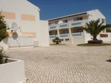 Oasis Beach Apartments