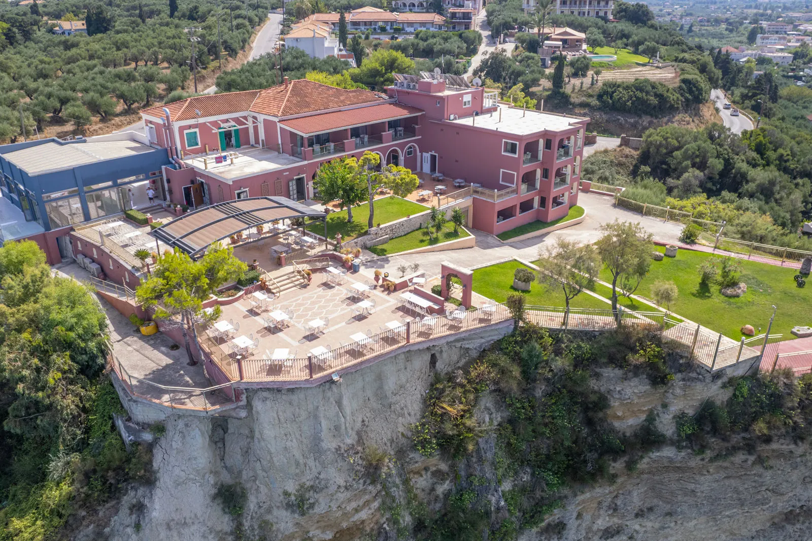 Balcony Hotel