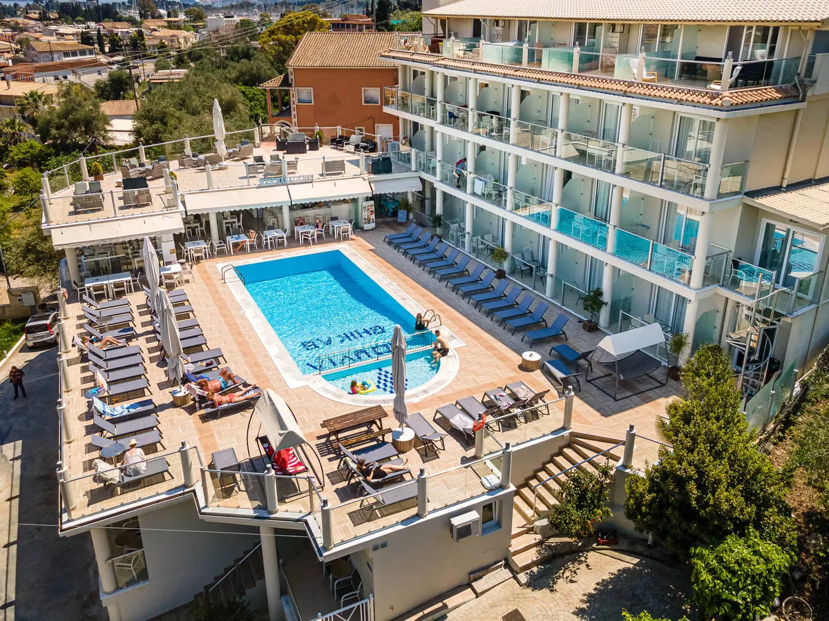 Palapart Gikas Studios&Suites