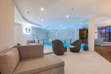 Caneiros Luxury House&Suites