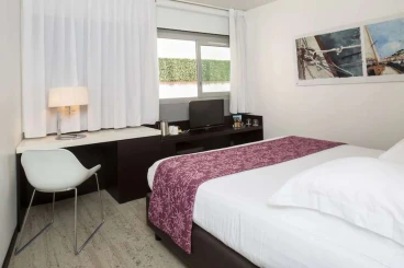 Royal Antibes Luxury Hotel Residence Beach & 