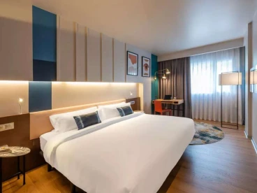 Voco Madrid Retiro by IHG
