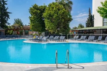 Marbel Hotel by Palmwings