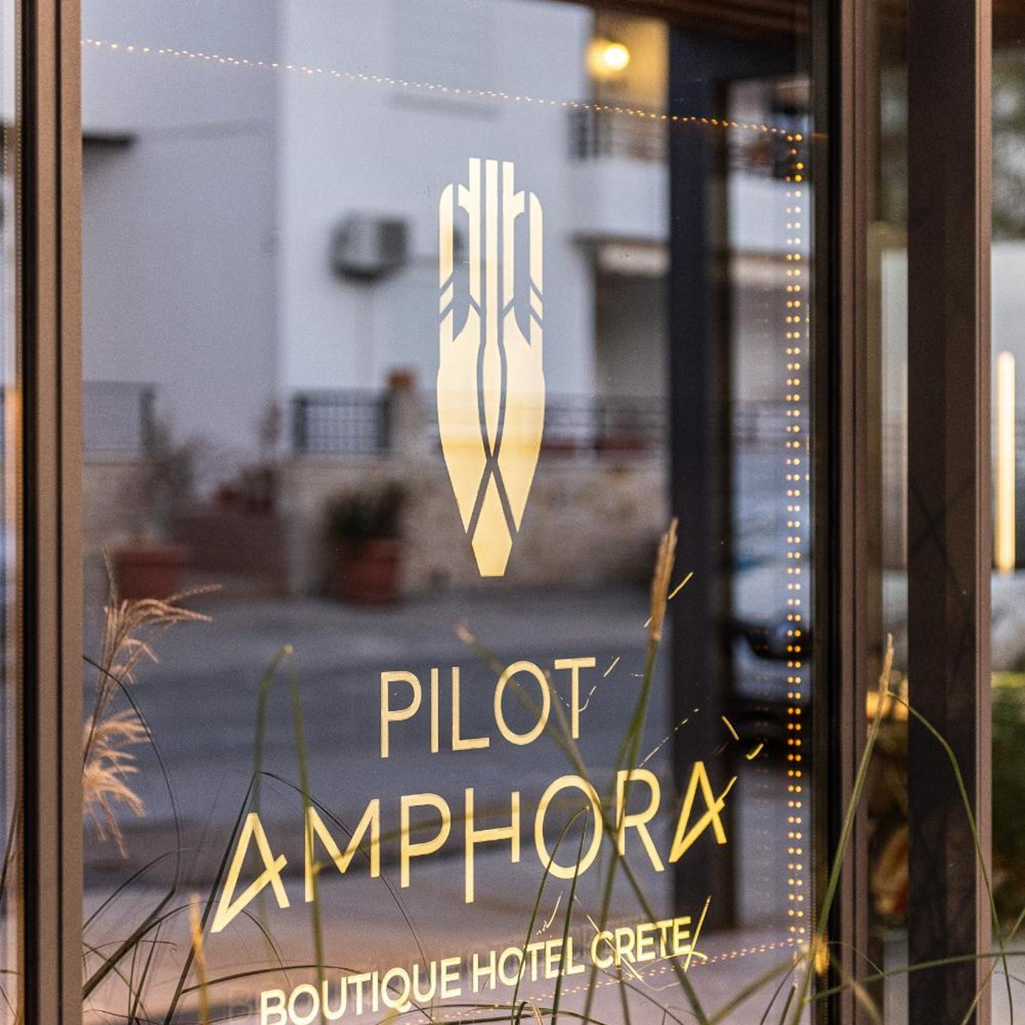 Pilot Amphora Boutique Hotel 