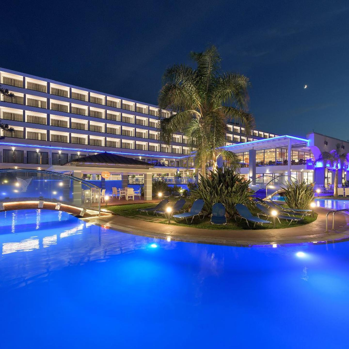 Oceanis Beach Hotel