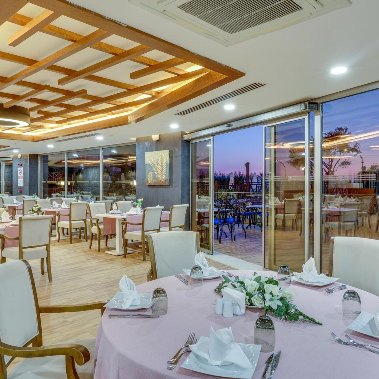 Ramada Hotel & Suites by Wyndham Kusadasi All Inclusive