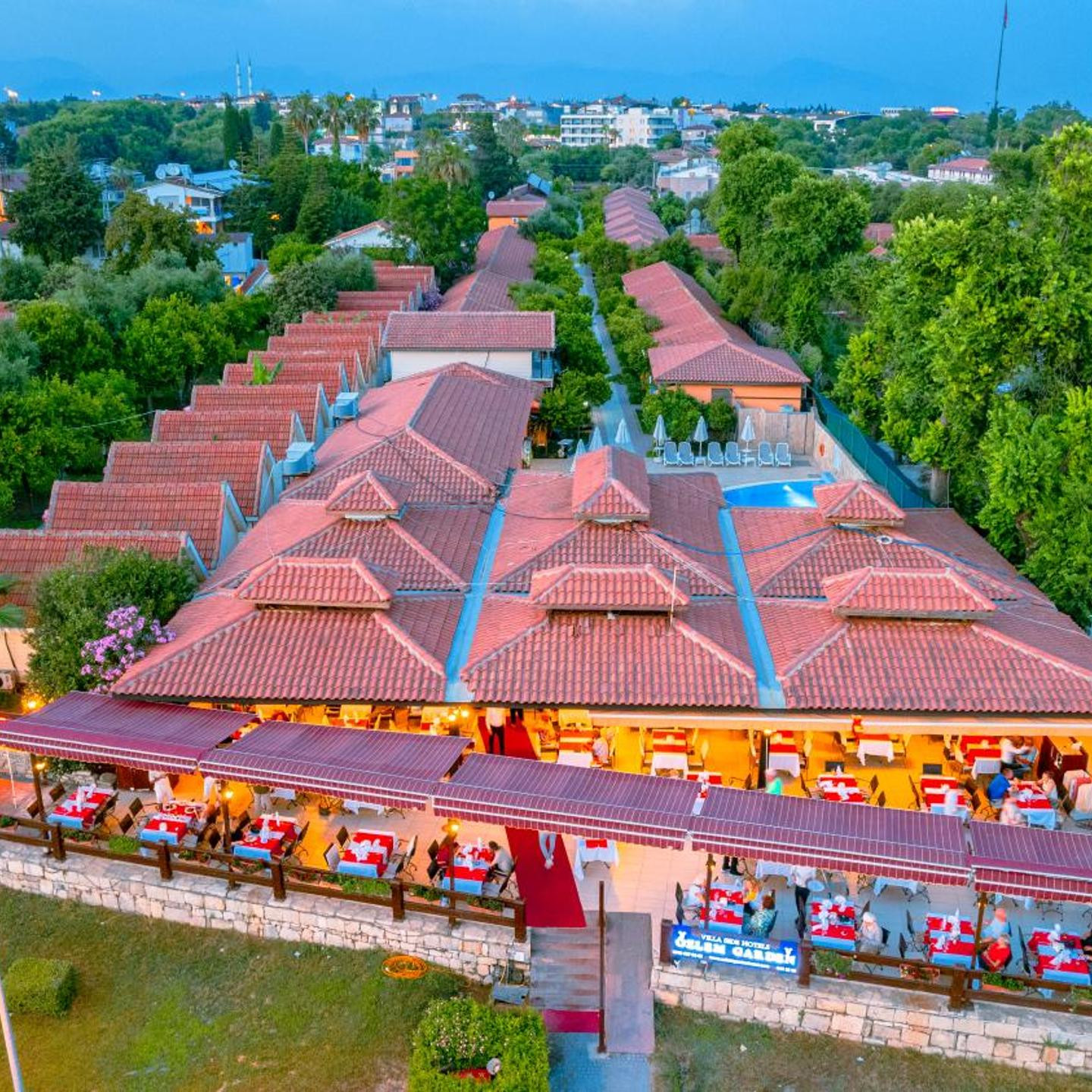 Ozlem Garden Hotel