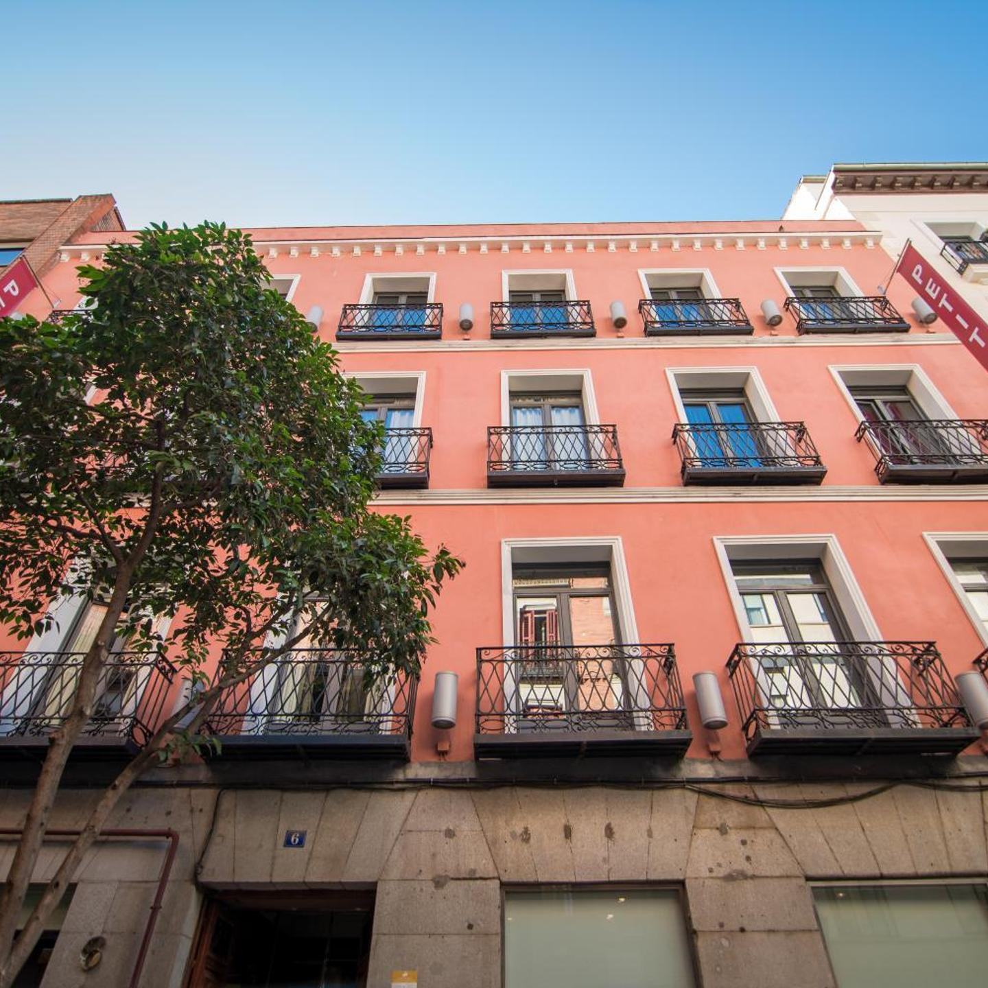 Petit Palace Tres Cruces