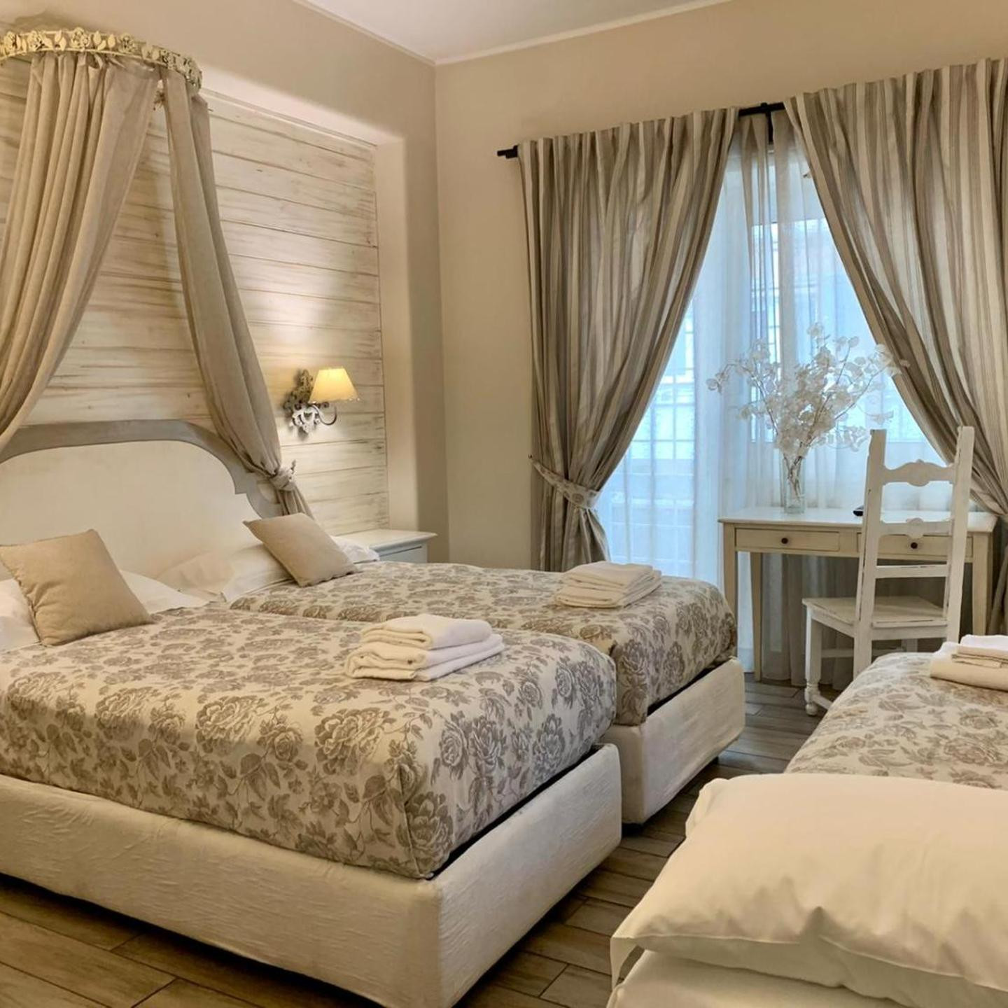 Casa Mia Vaticano Guest House