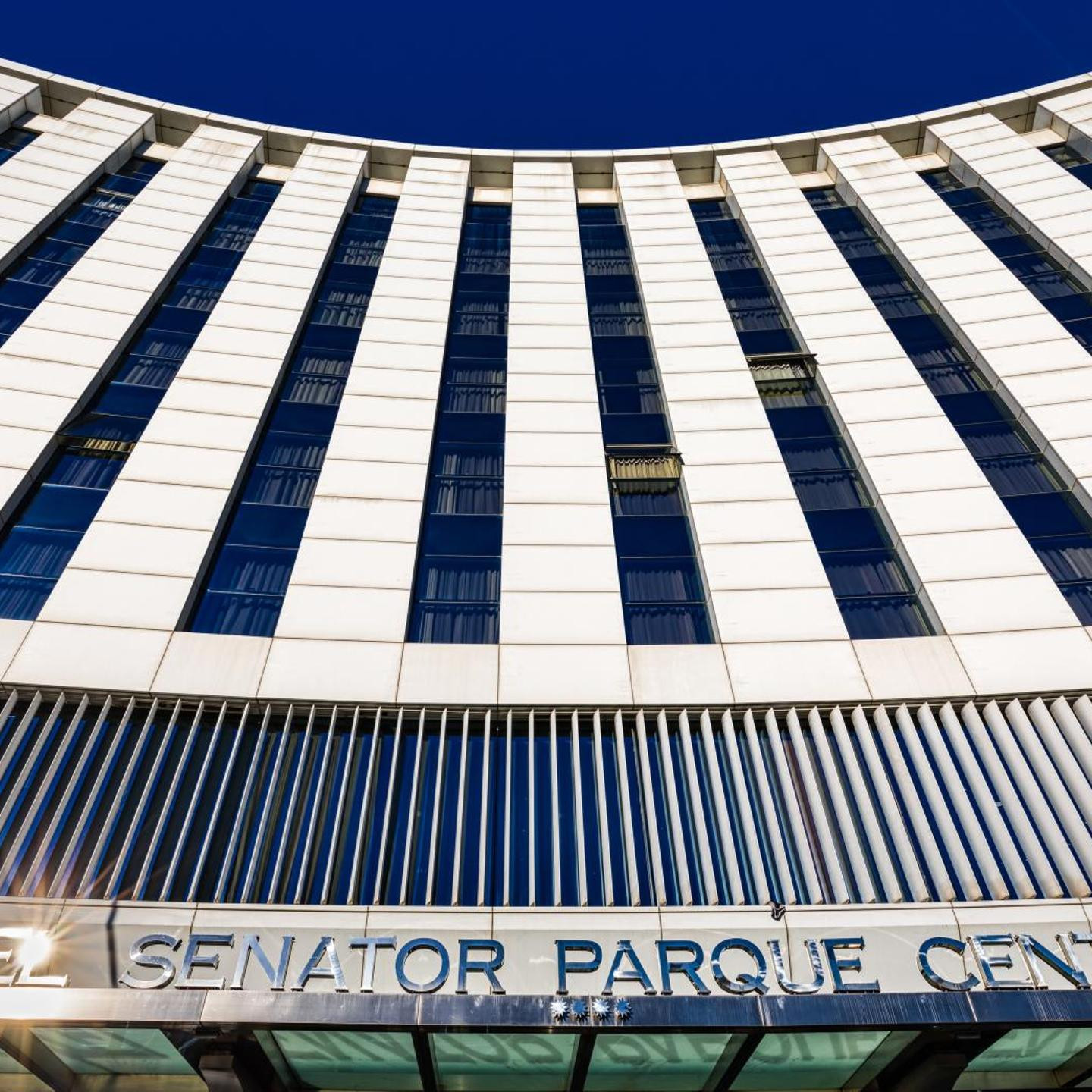 Senator Parque Central Hotel