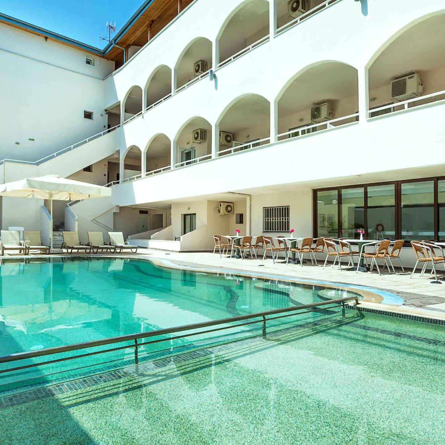 Elinotel Polis Hotel