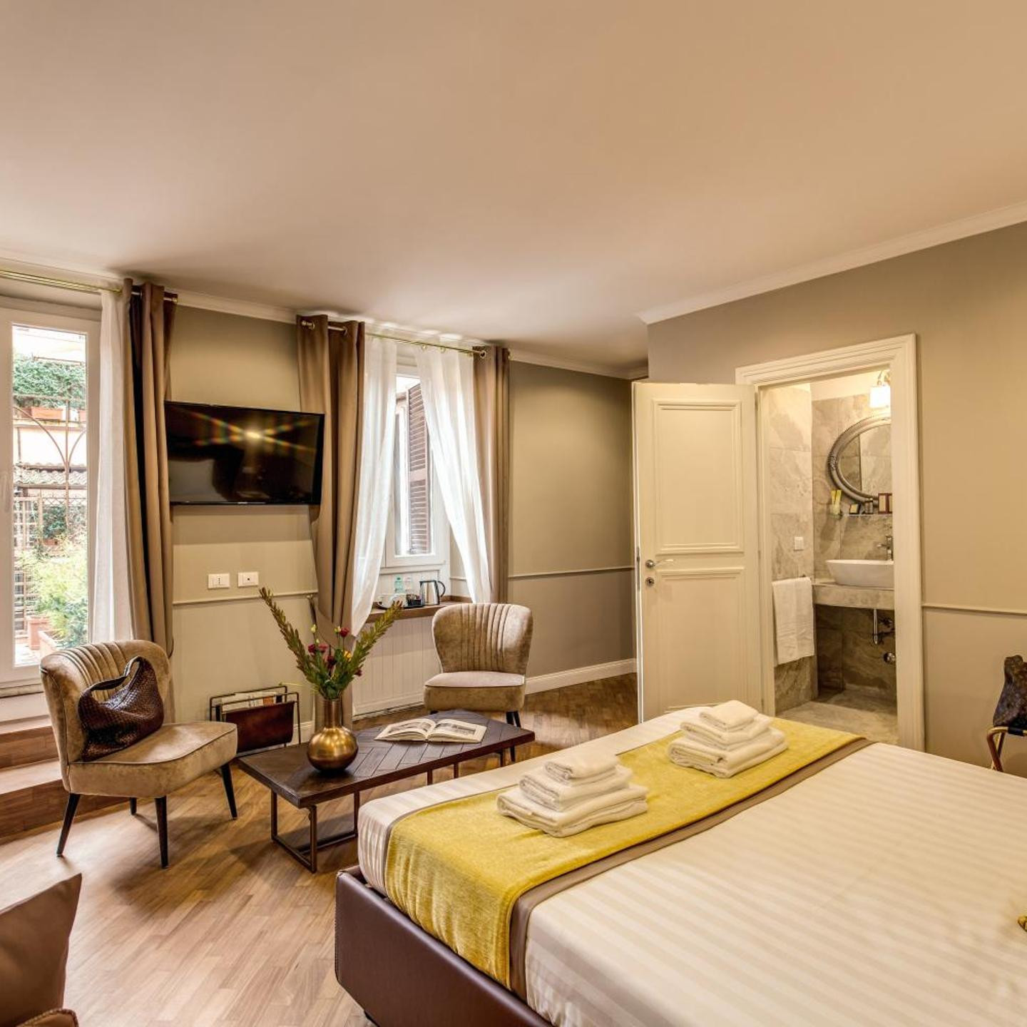 Charme Spagna Boutique Hotel