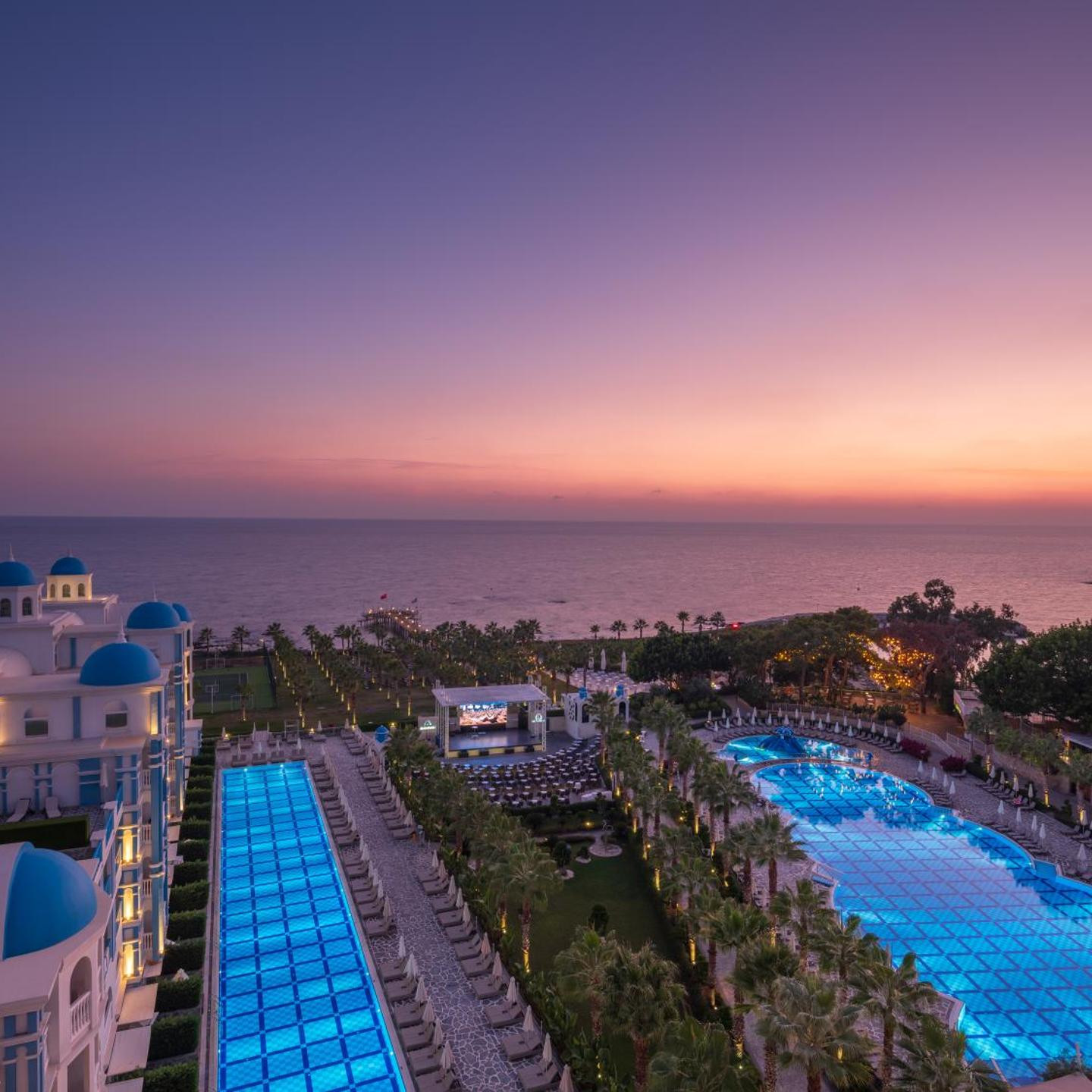 Rubi Platinum Spa Resort & Suites