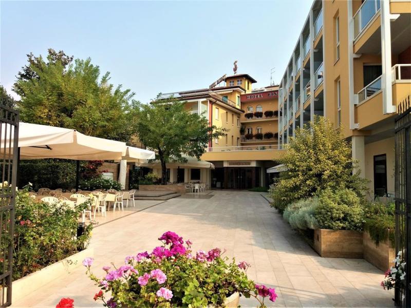 Hotel Bisesti