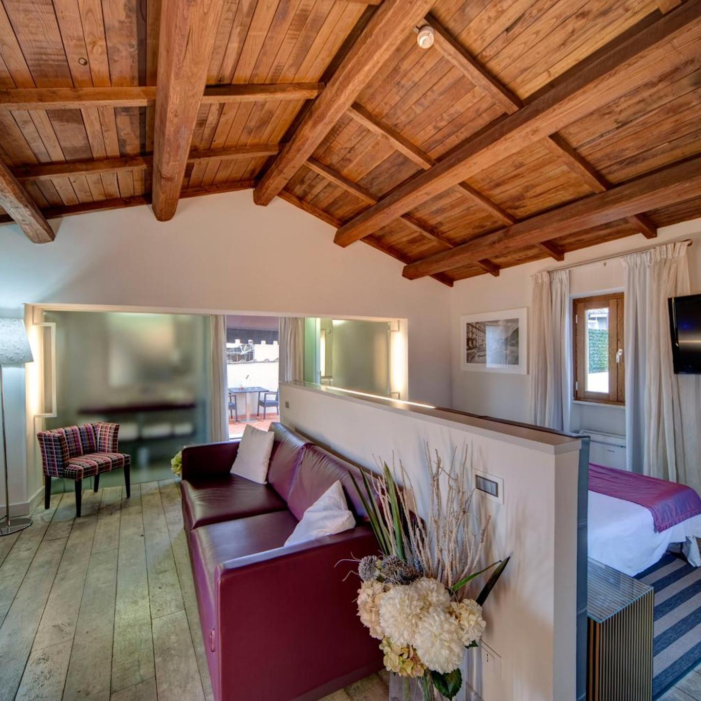 Navona Palace Luxury Inn