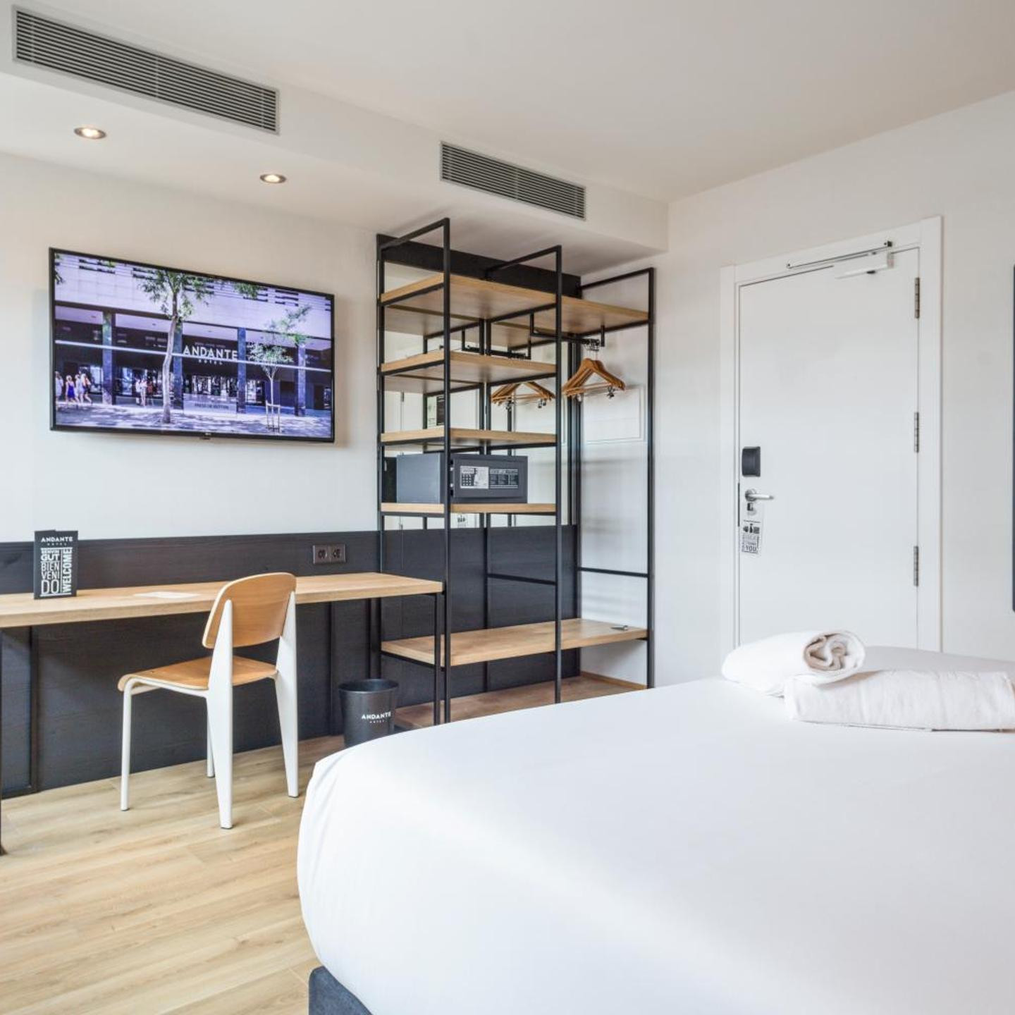 Andante Hotel