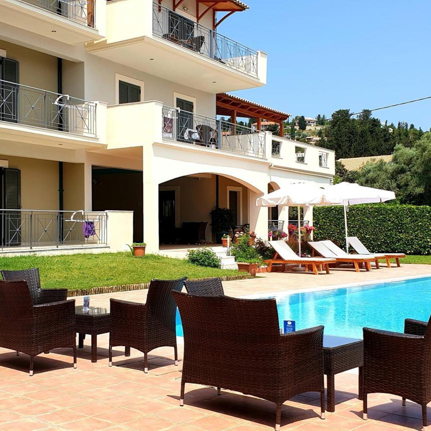 Eleana Boutique Hotel & Blue Infinity