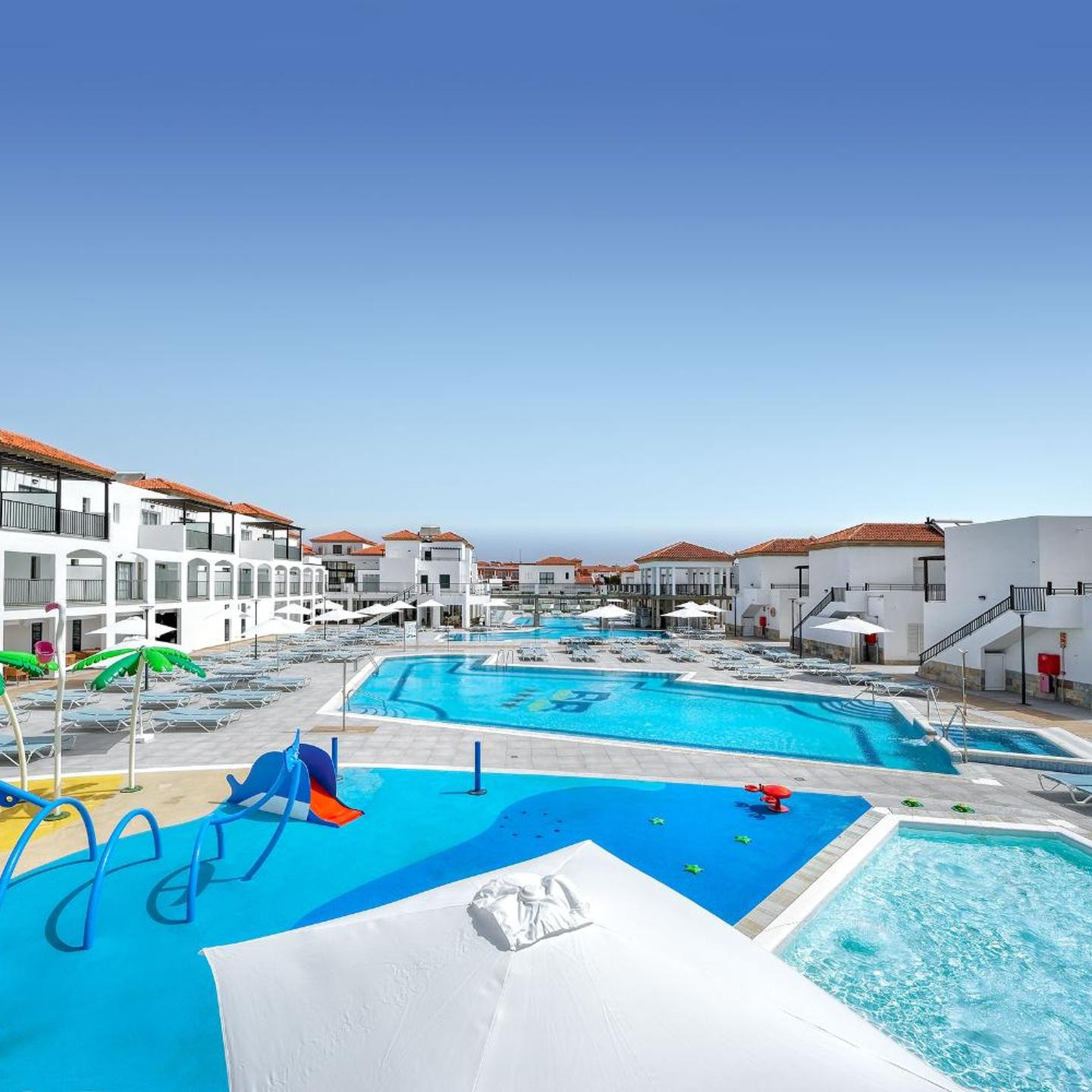 Broncemar Beach Suites