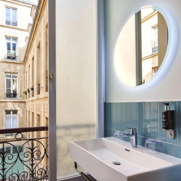 Hotel Magenta 38 by Happyculture