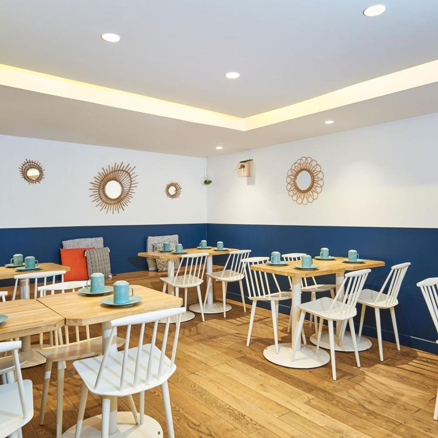 Hotel Magenta 38 by Happyculture