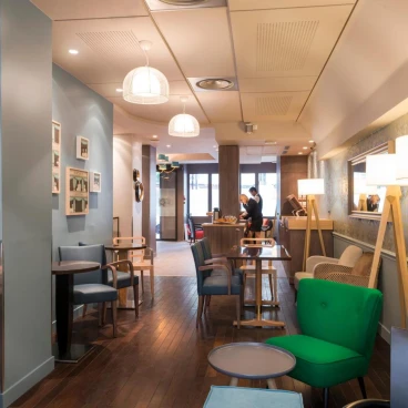 Hotel Magenta 38 by Happyculture