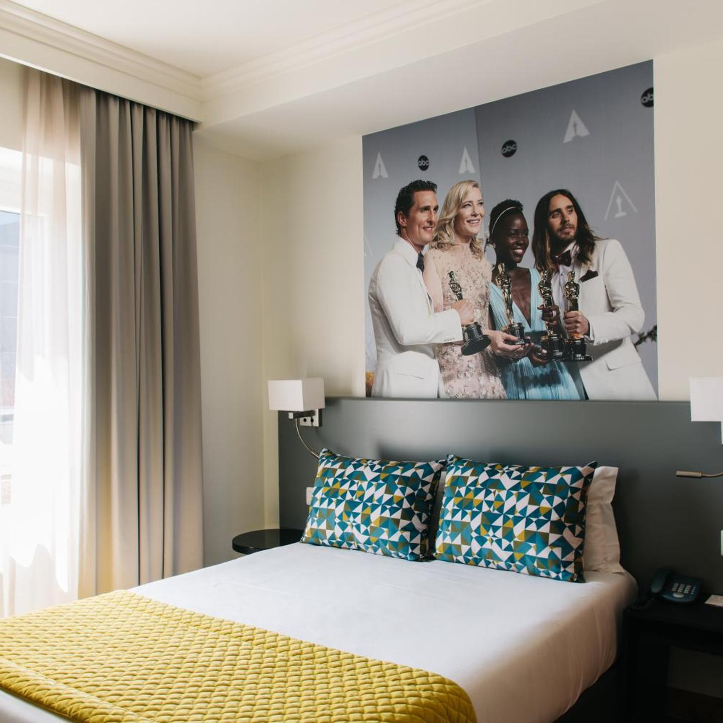 America Diamonds Hotel & Sushi Bar