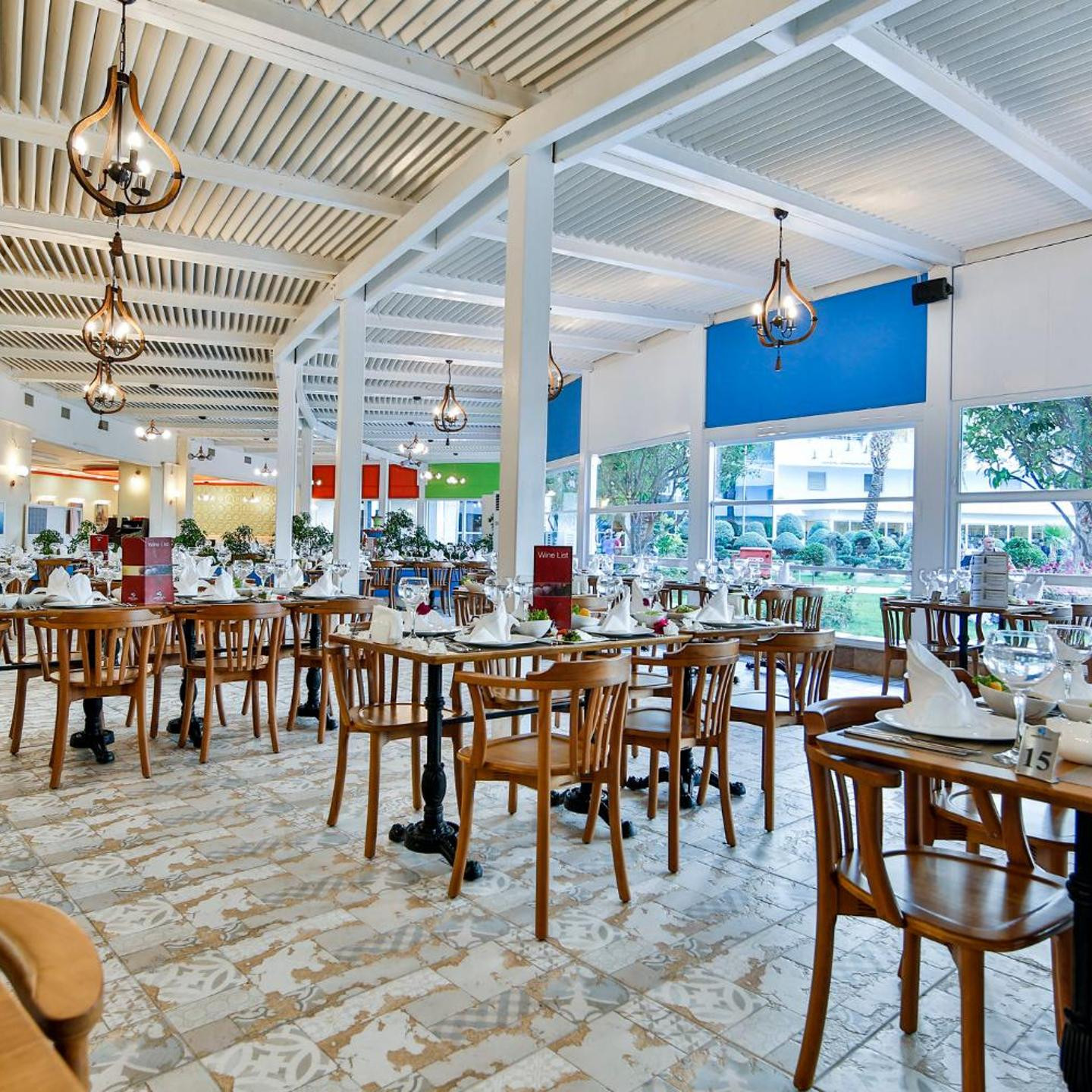 Crystal Admiral Resort Suites & Spa - Ultimate All Inclusive