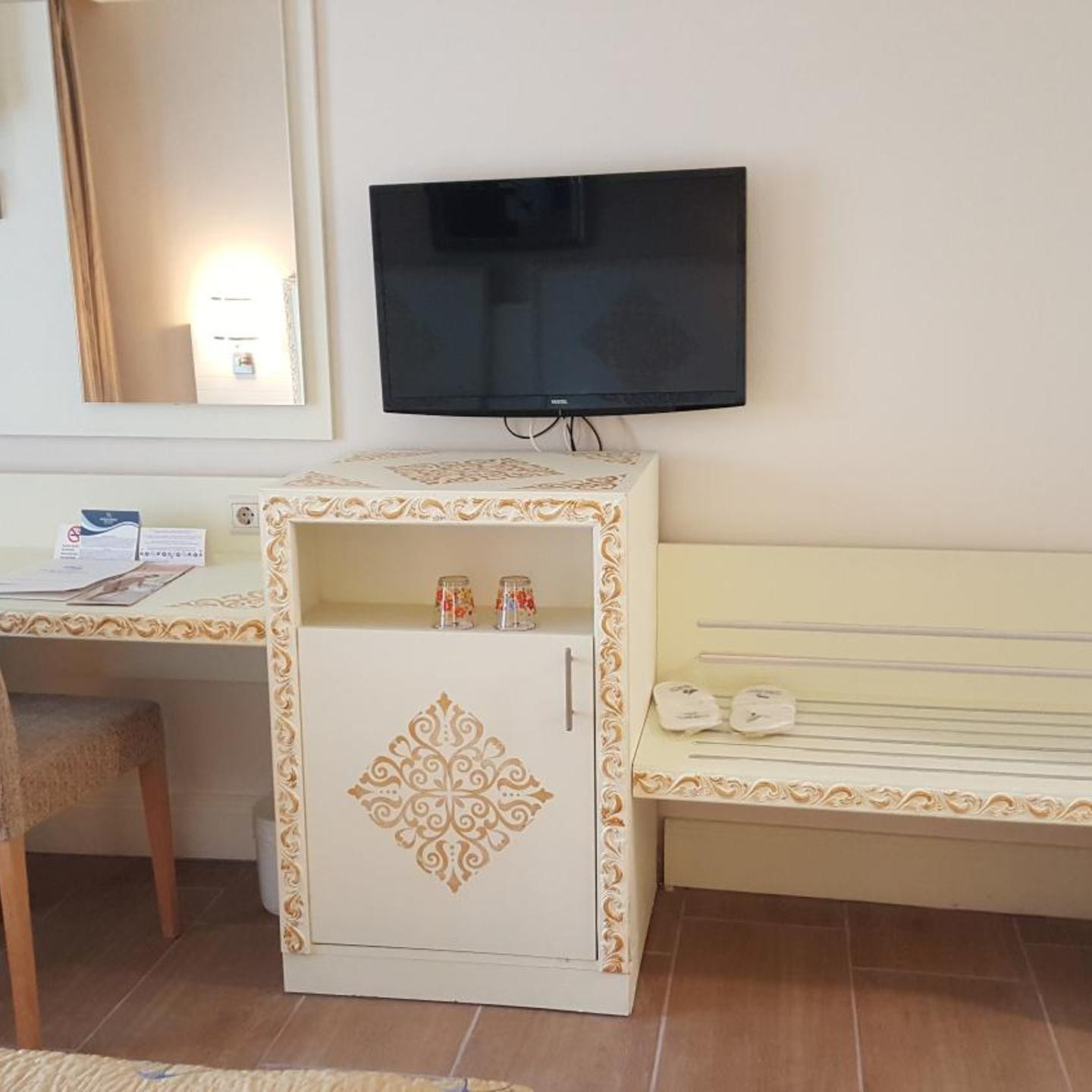 Crystal Admiral Resort Suites & Spa - Ultimate All Inclusive