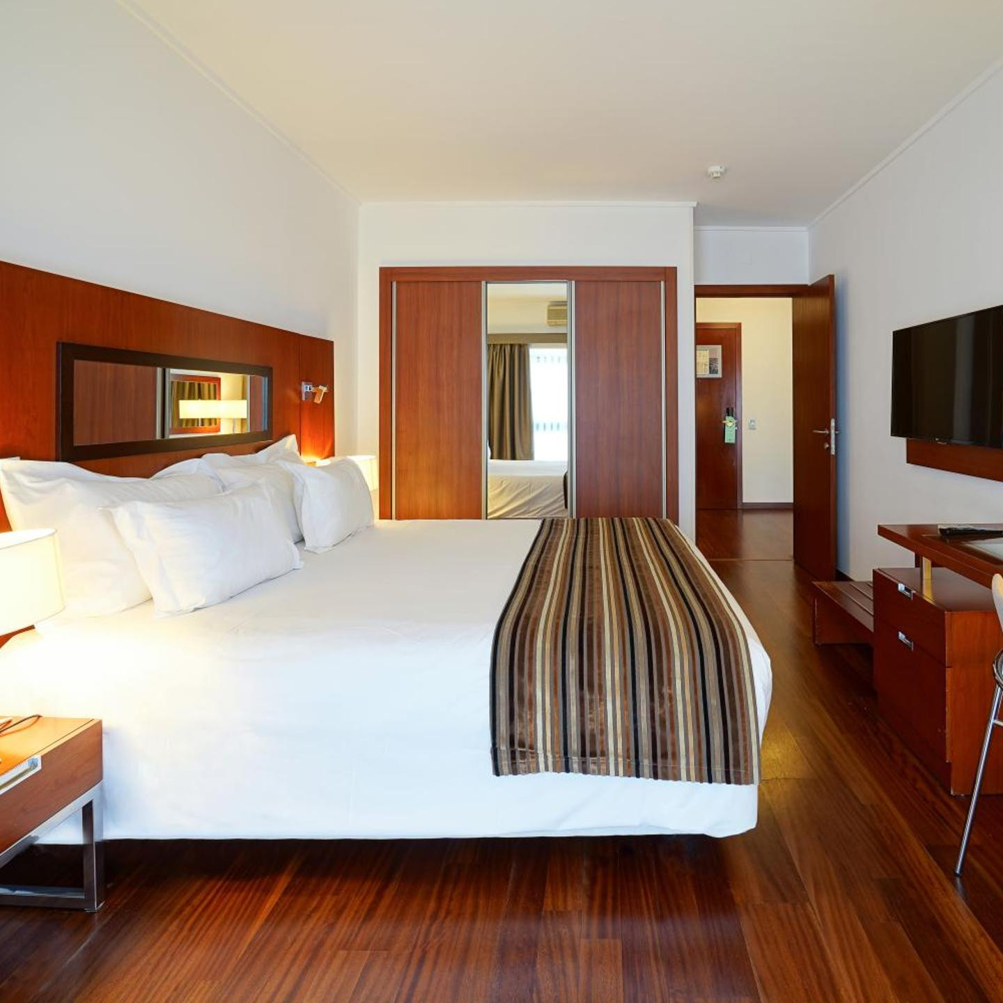 Legendary Lisboa Suites