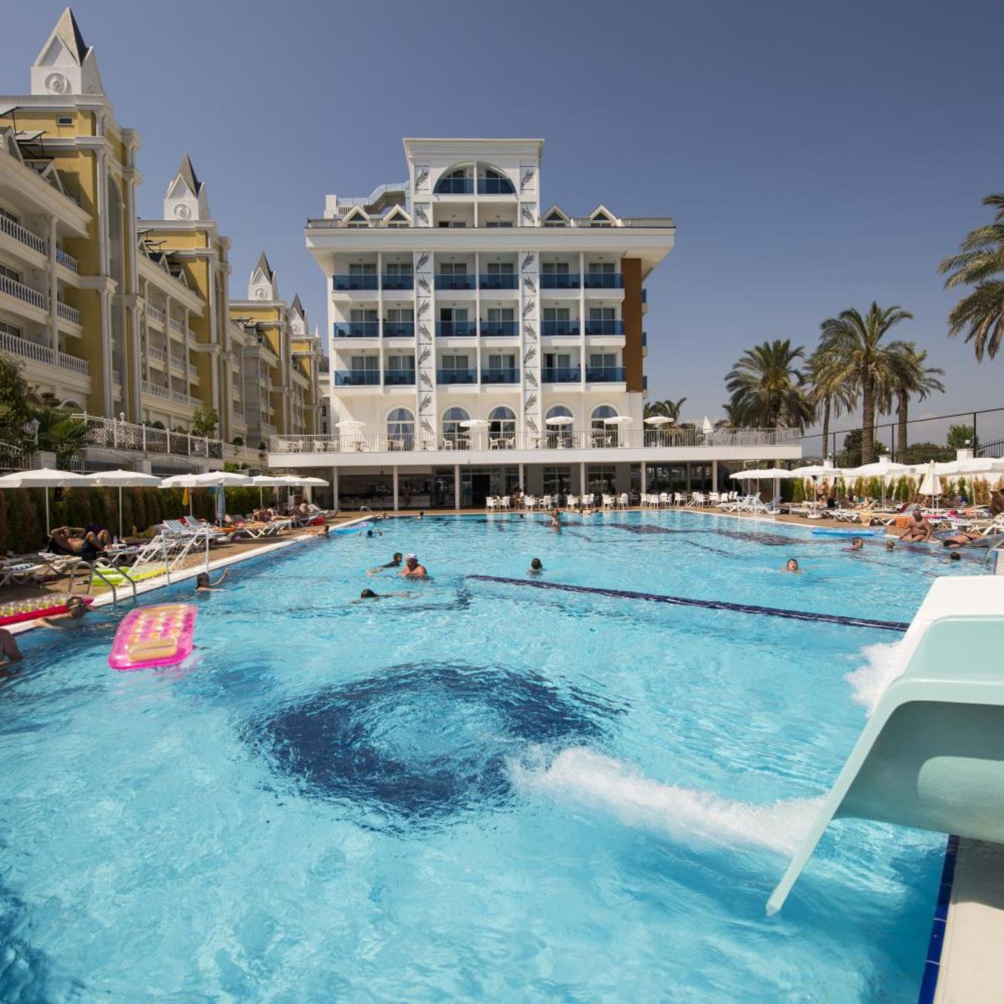 Palm World Side Resort & SPA