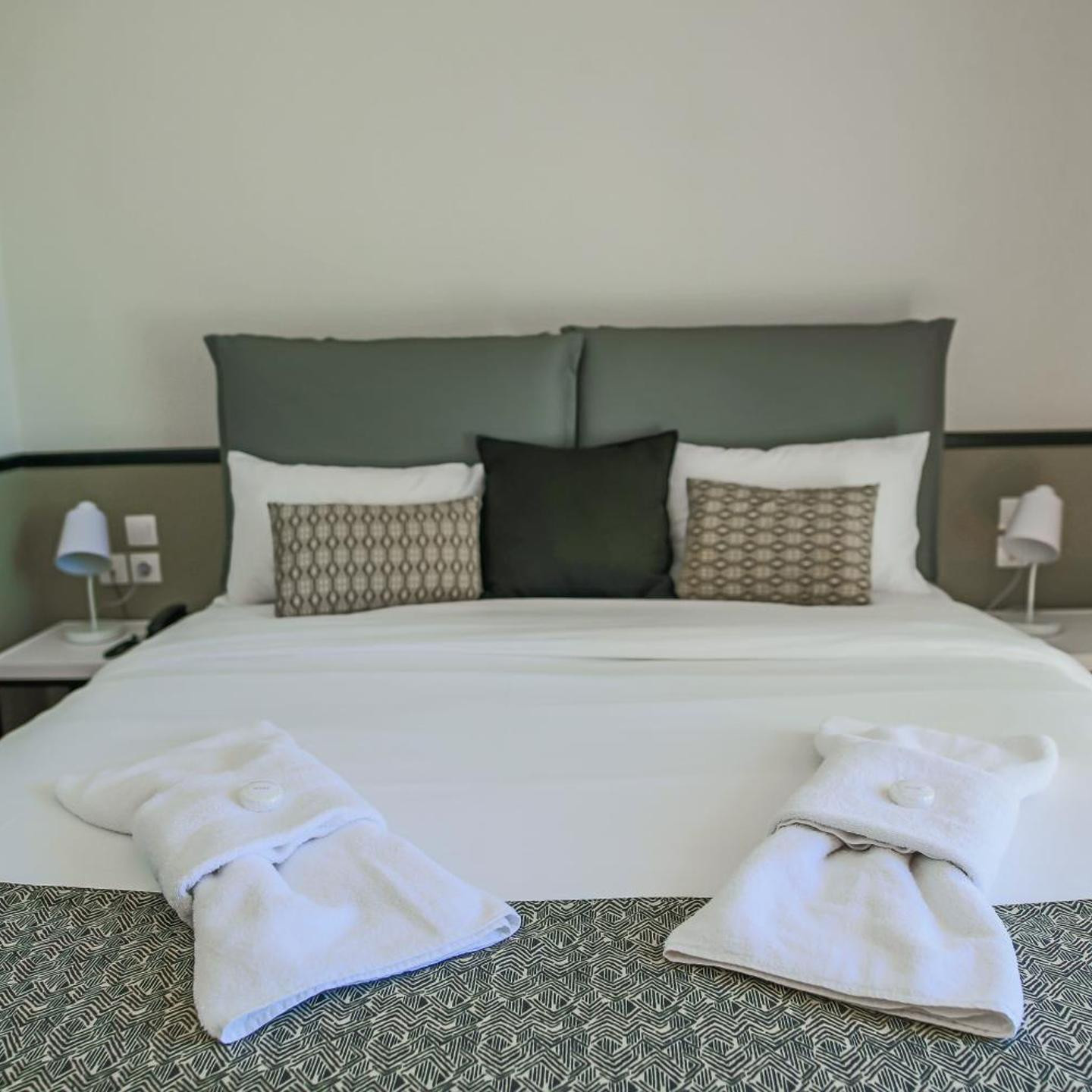 Corfu Aquamarine Hotel