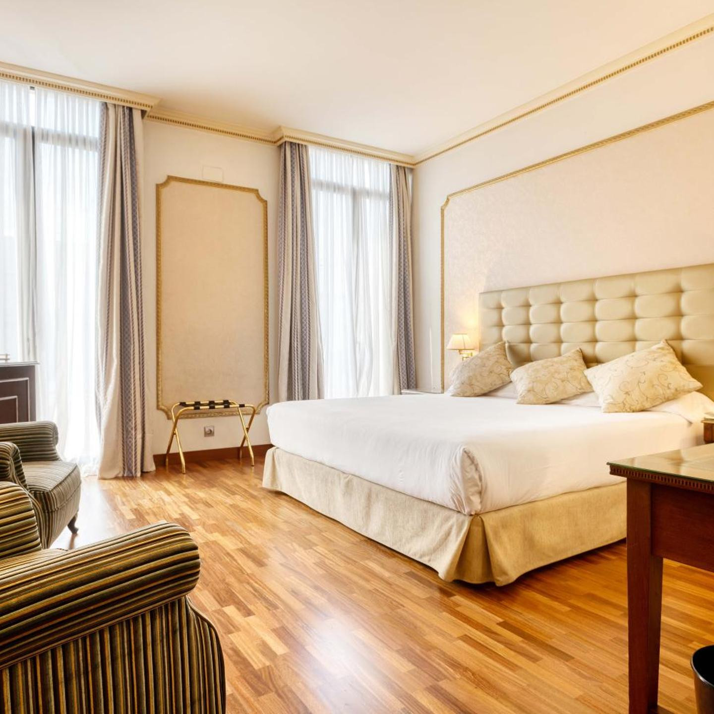 Hotel Roger de Lluria Barcelona