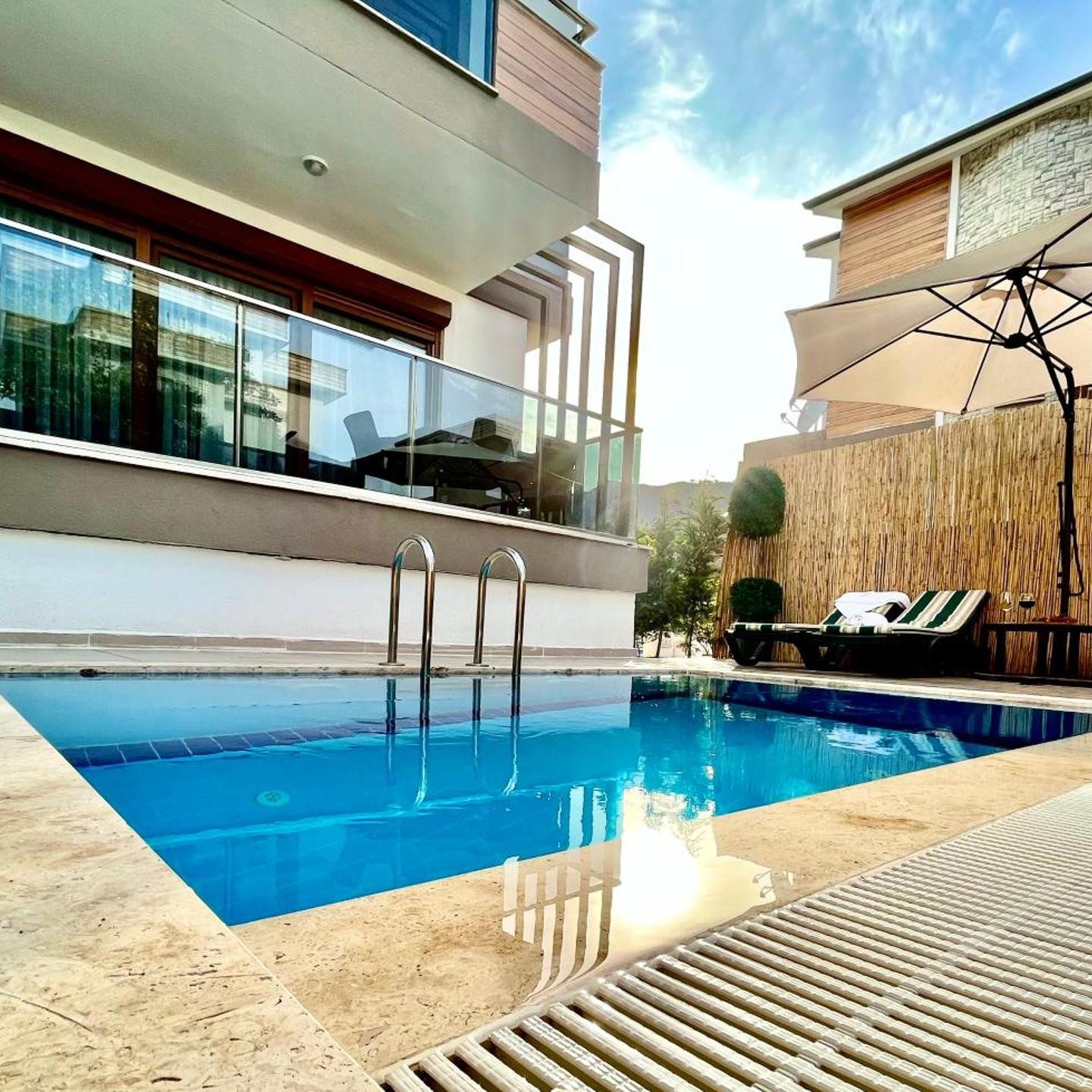 Seaview Grand - VILLA SUNRISE