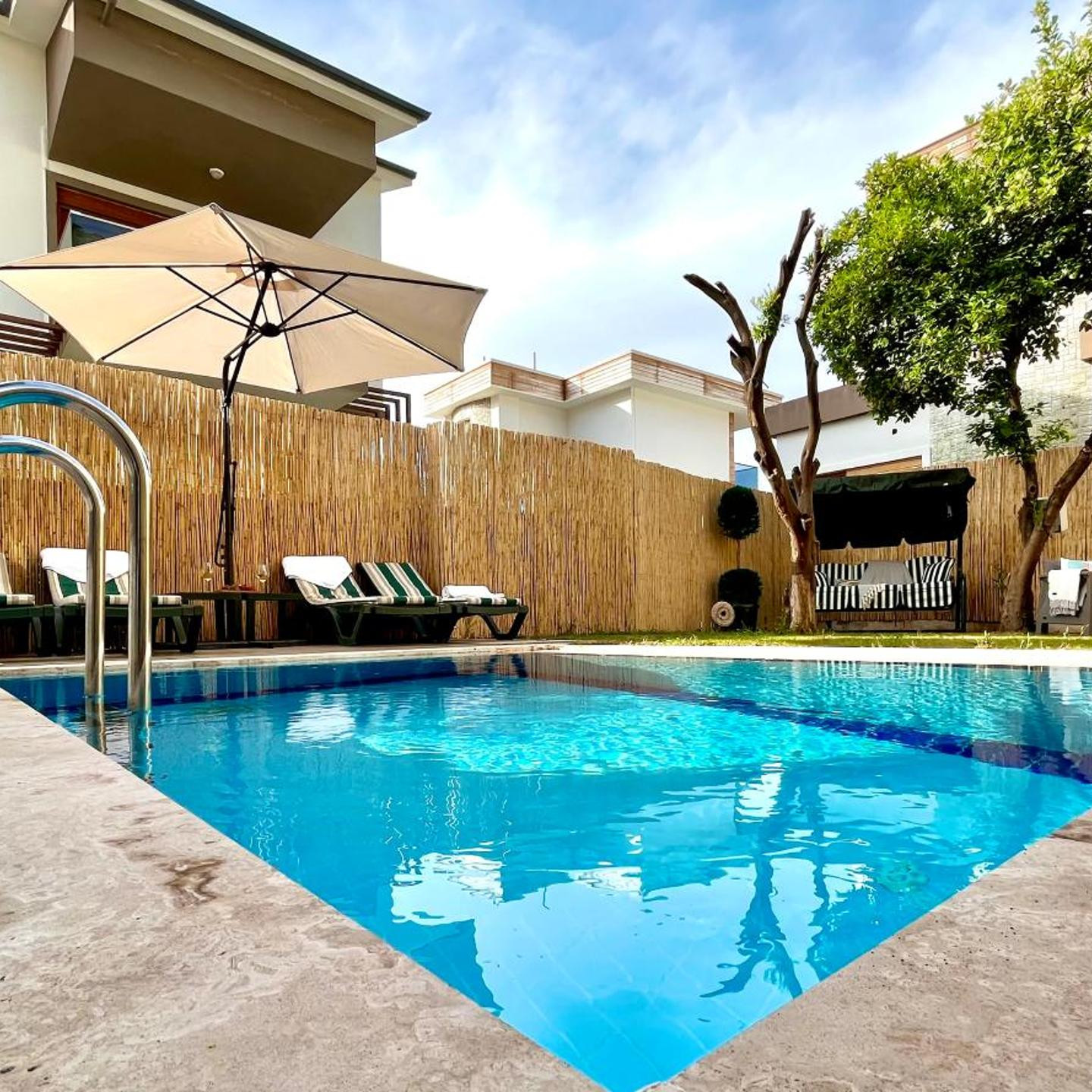 Seaview Grand - VILLA SUNRISE