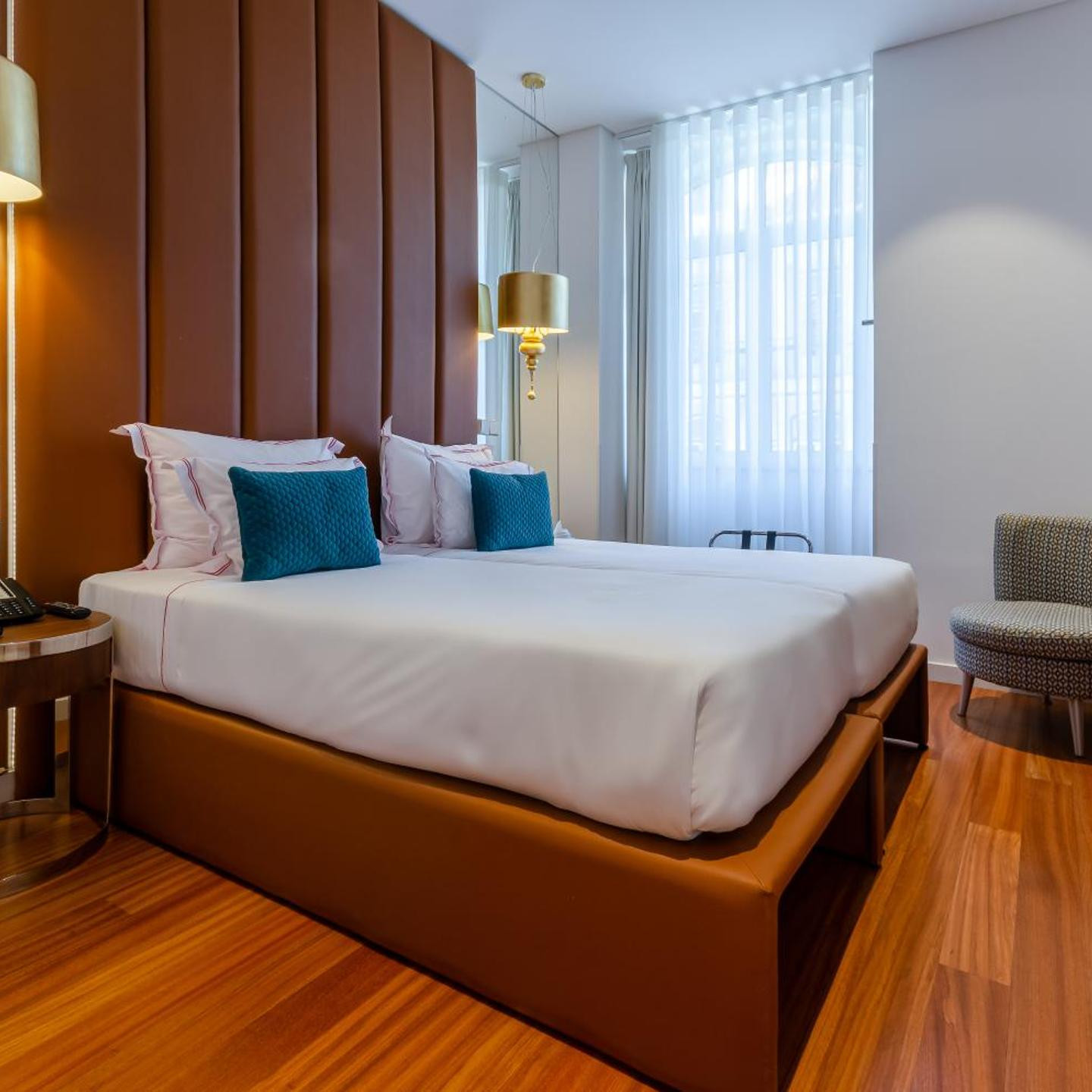 The 7 Hotel, Suites, Studios & Apartments