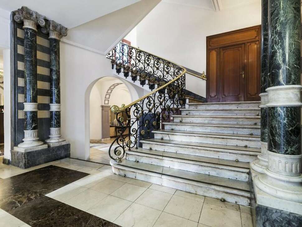 Oriente Atiram Hotels