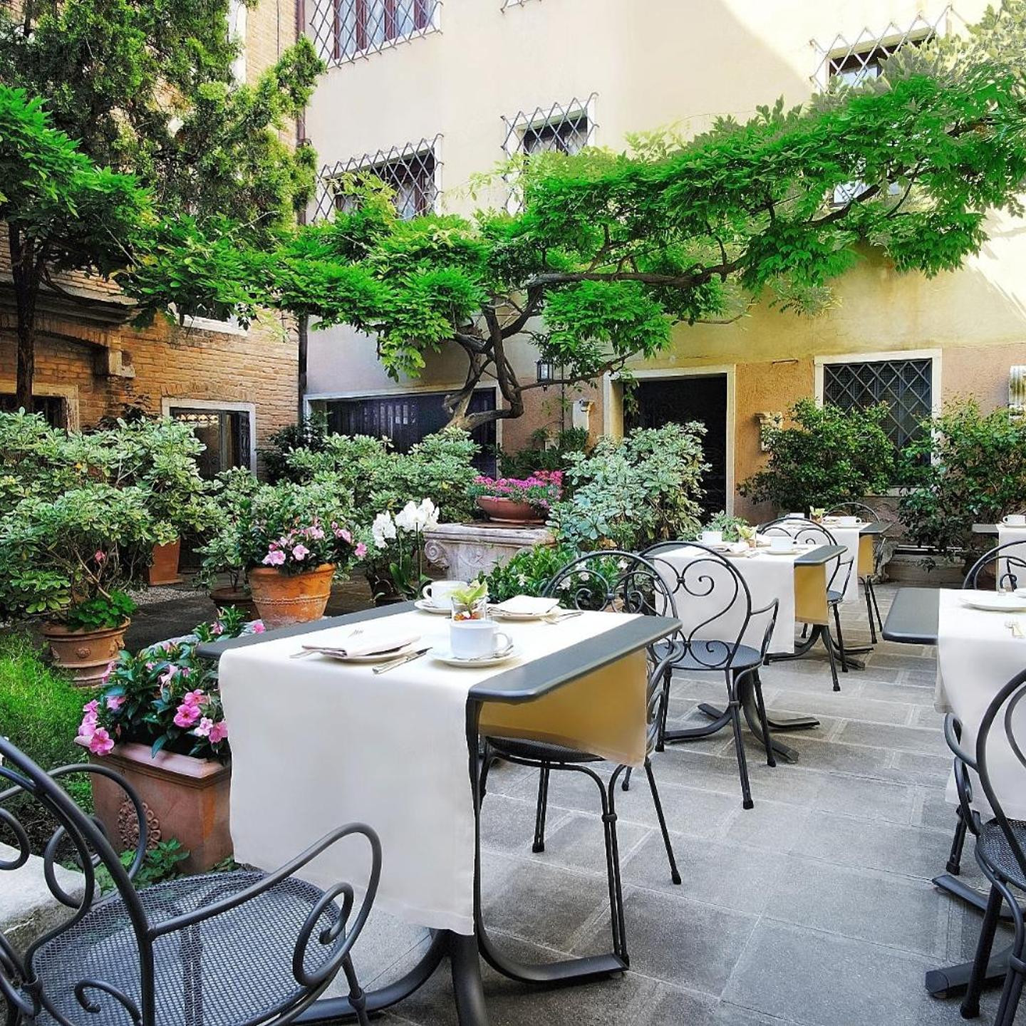 Sina Palazzo Sant'Angelo