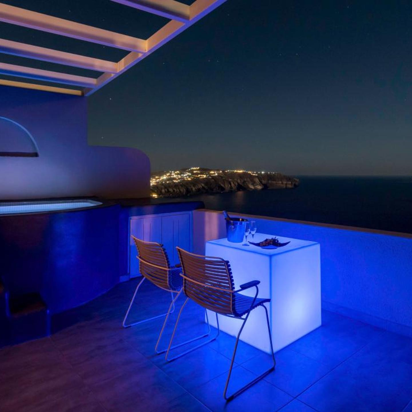 Caldera's Dolphin Suites