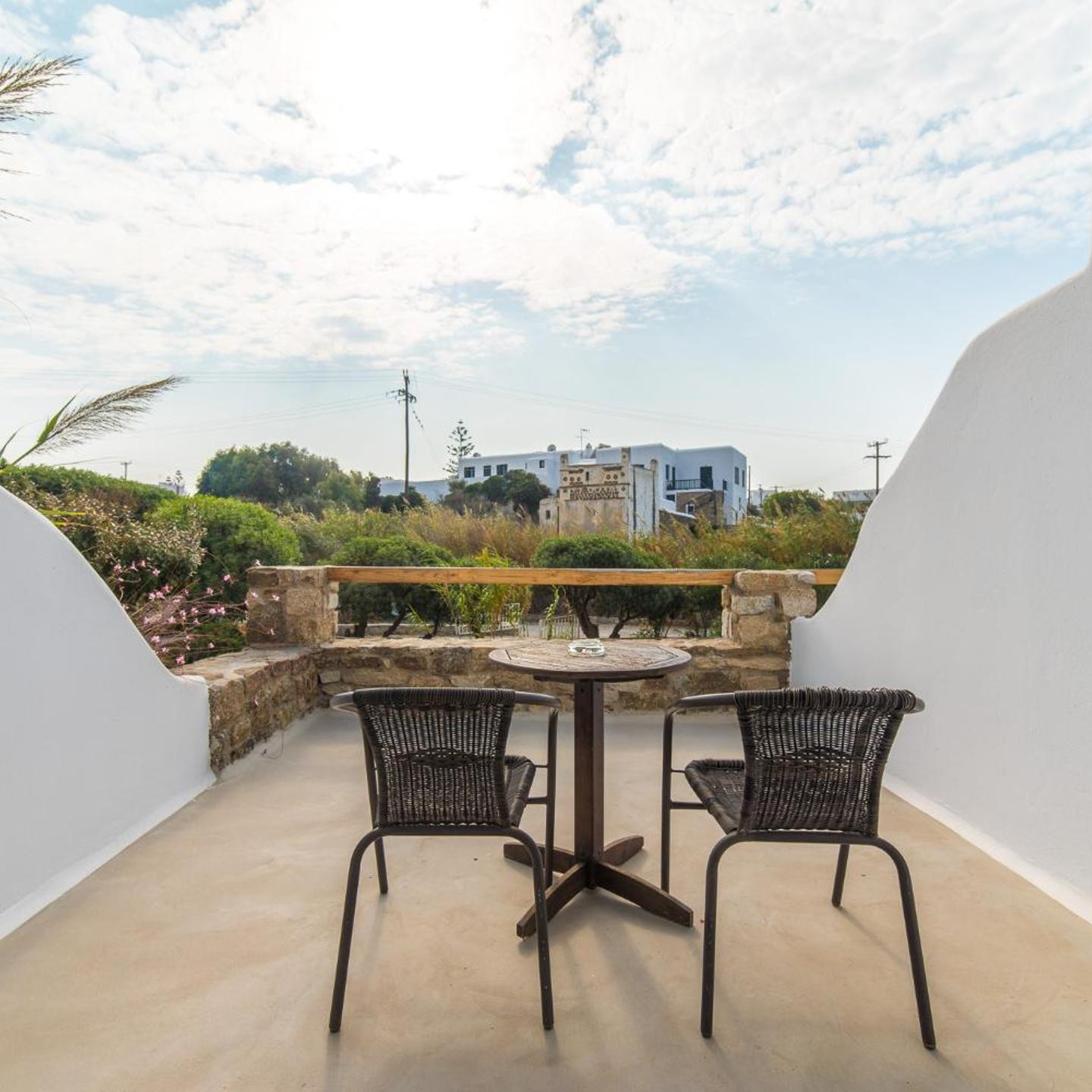 Vienoula's Garden Hotel