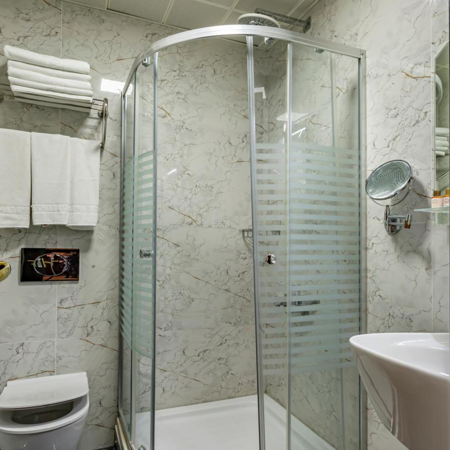 Laleli Blue Marmaray Hotel