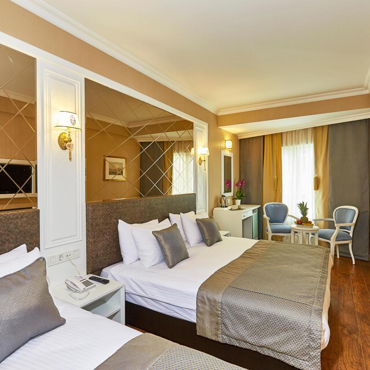 Seres Hotel Old City