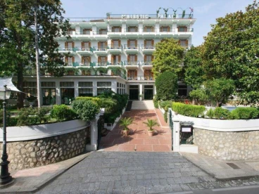 Hotel Majestic Palace
