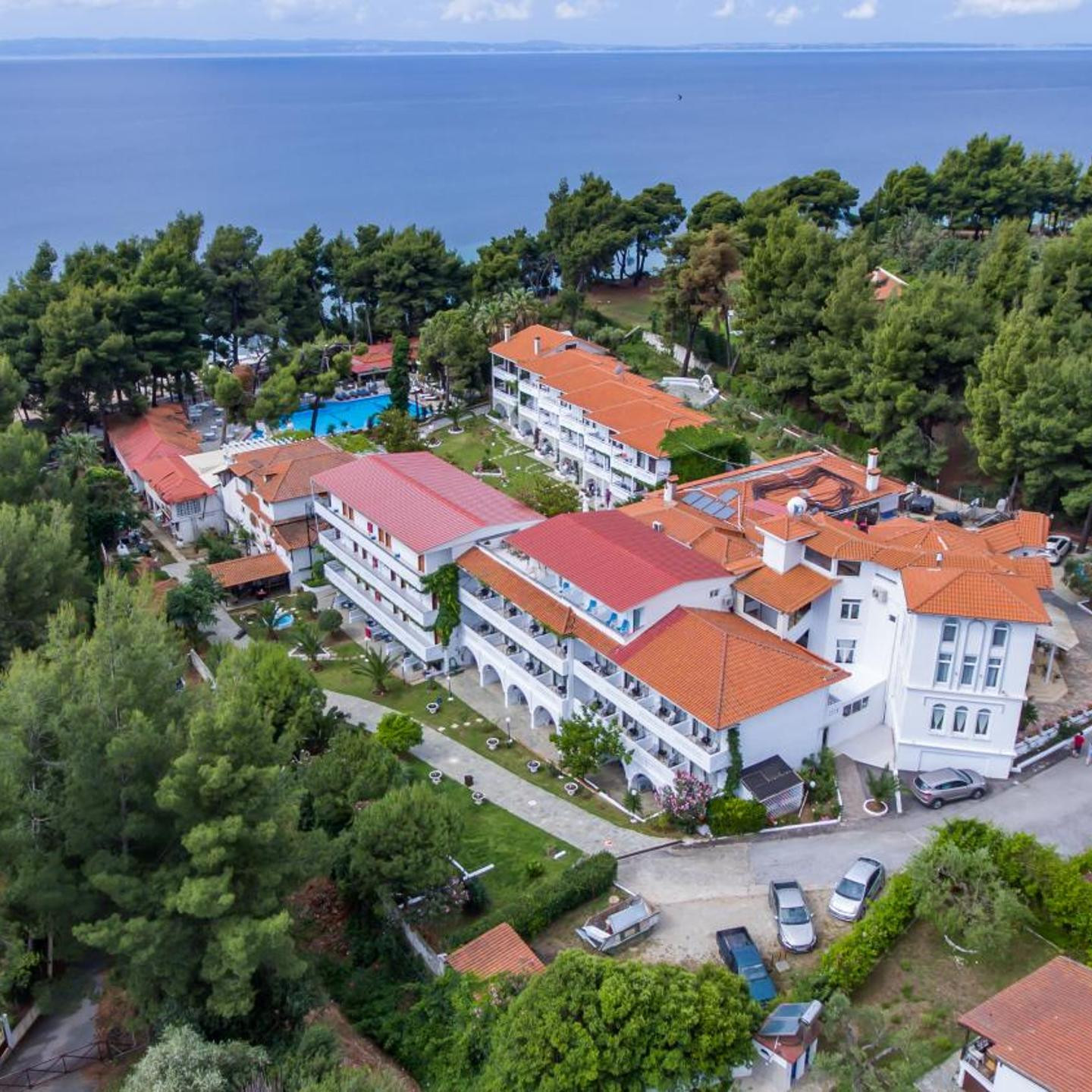 Porfi Beach Hotel