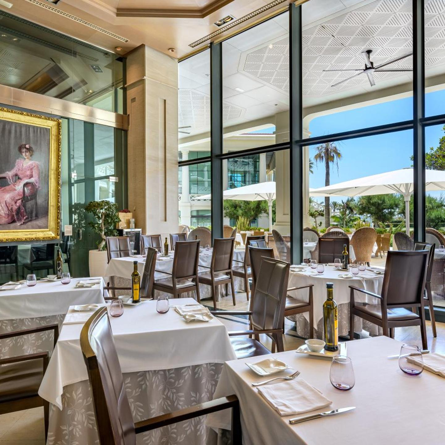 Las Arenas Balneario Resort