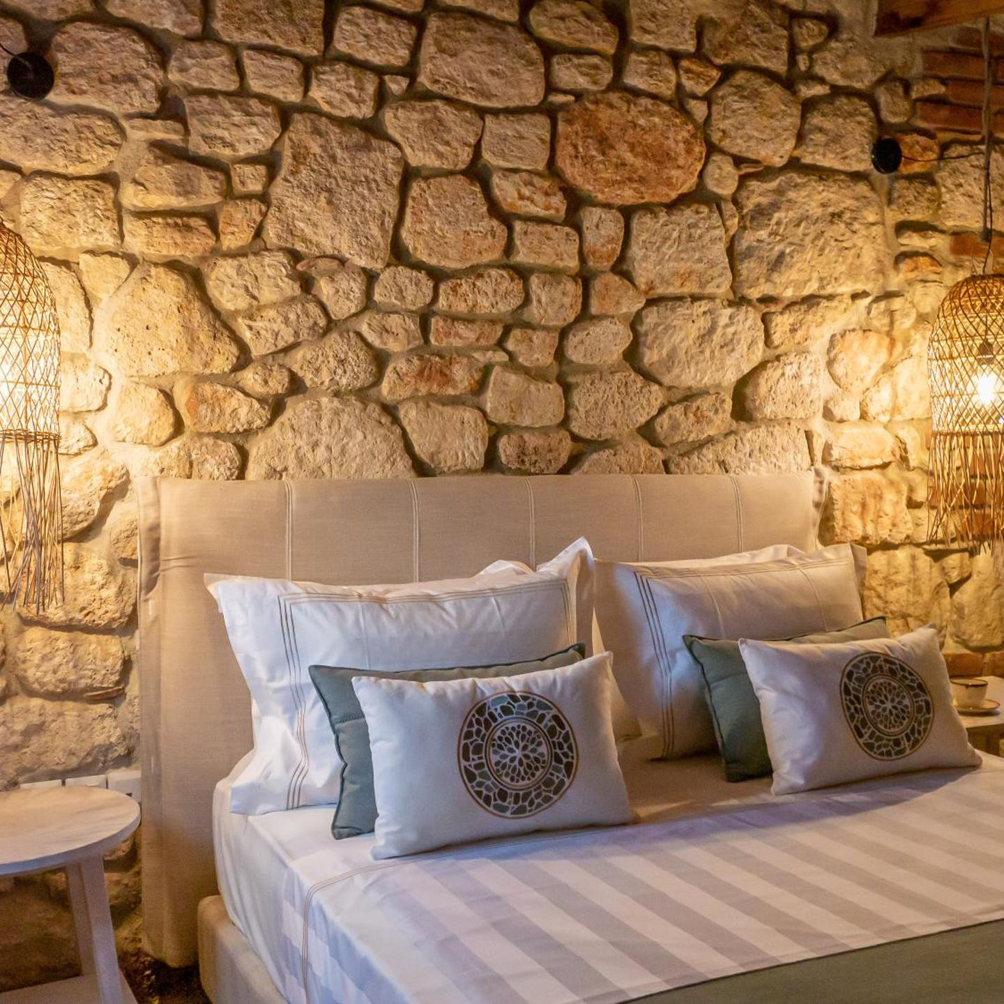 Petrino Suites Hotel