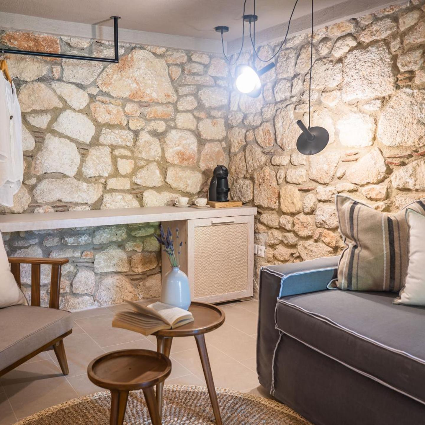 Petrino Suites Hotel