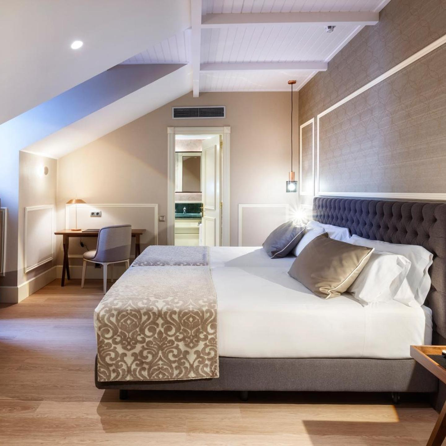 Catalonia Las Cortes