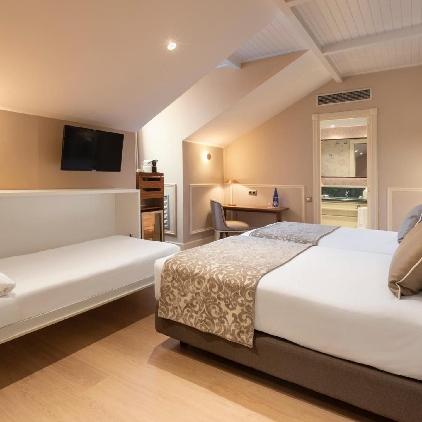 Catalonia Las Cortes