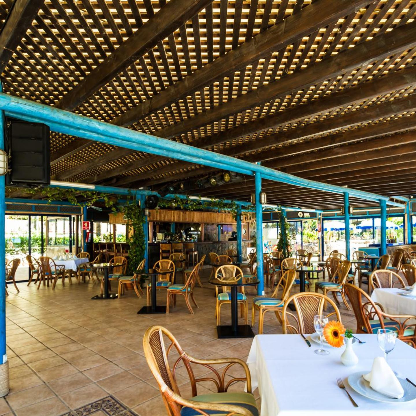 Apartamentos BlueBay Beach Club