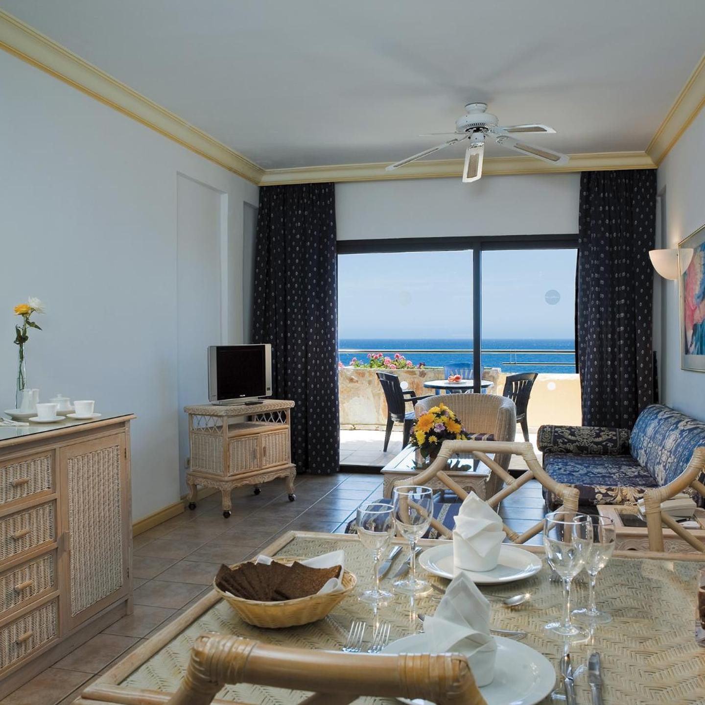 Apartamentos BlueBay Beach Club